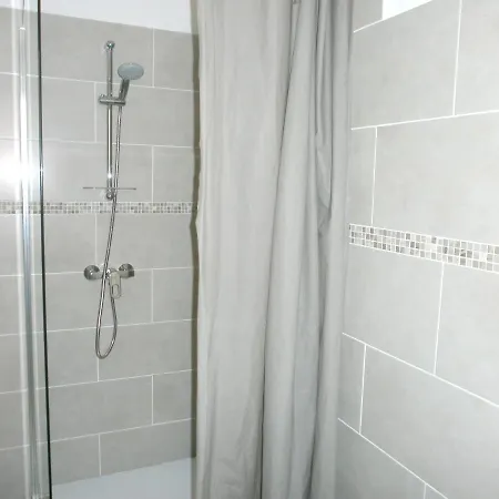 De 2 Chambres A Palasca A 100 M De La Plage Avec Piscine Privee Jardin Amenage Et Wifi Villa *