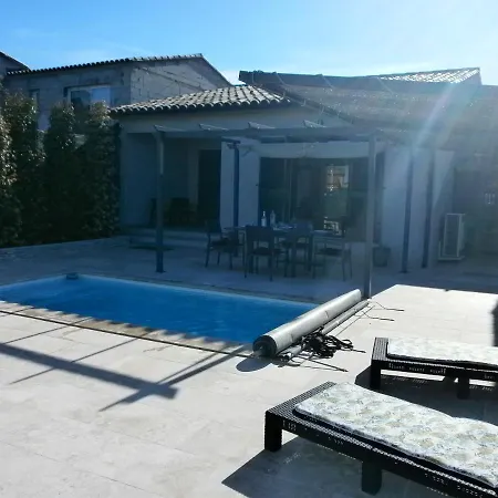 De 2 Chambres A Palasca A 100 M De La Plage Avec Piscine Privee Jardin Amenage Et Wifi *