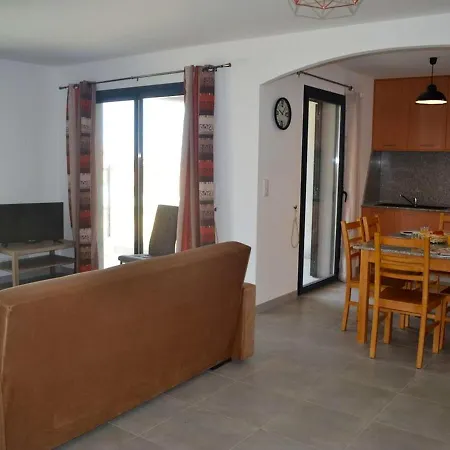 De 2 Chambres A Palasca A 100 M De La Plage Avec Piscine Privee Jardin Amenage Et Wifi Villa *